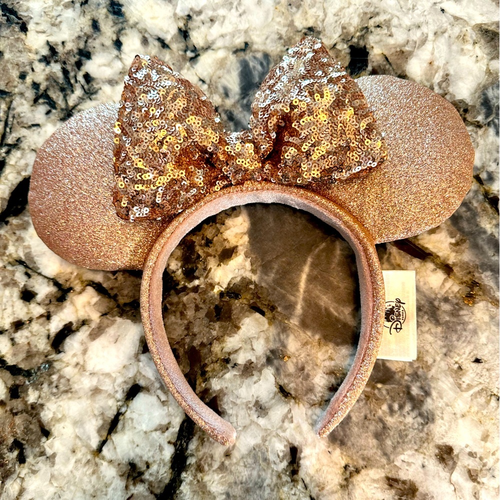 Disney parks Sequin Bow many years